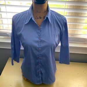 AT LAST stretch button down top